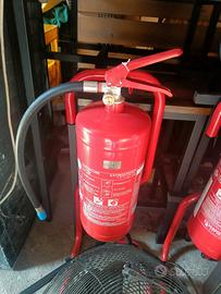 2 estintori 