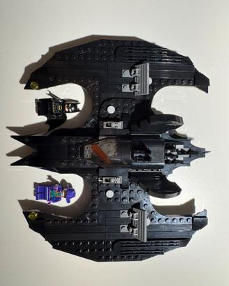 LEGO 76265 Batwing: Batman vs. The Joker Completo