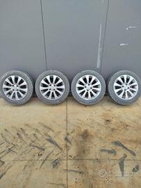 4 cerchi con 4 gomme  opel