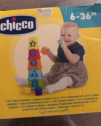 Chicco. Tazze impilabili