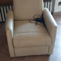 poltrona reclinabile motorizzata