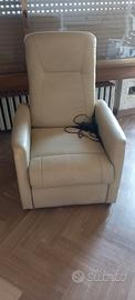 poltrona reclinabile motorizzata