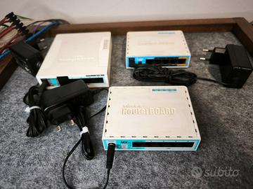 Mikrotik RB750r2 (hEX lite) + RB951 (hAP) + RB751