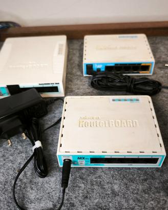 Mikrotik RB750r2 (hEX lite) + RB951 (hAP) + RB751