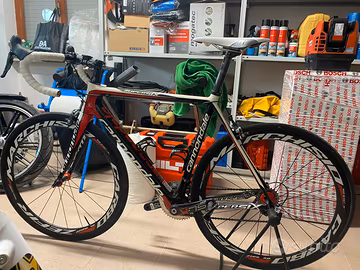 Bici da corsa Cannondale Supersix.