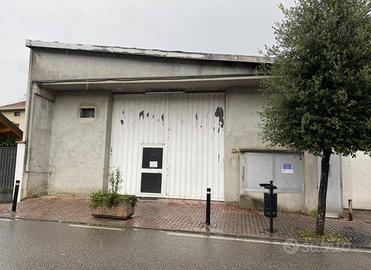 Immobile in asta di 1071 m² con 1 locale a Serrava