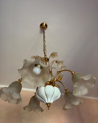 Lampadario a soffitto stile floreale