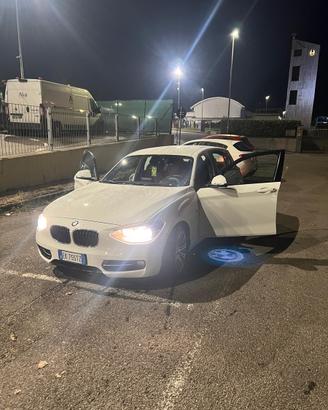 BMW 120d 2011 Allestimento Sport