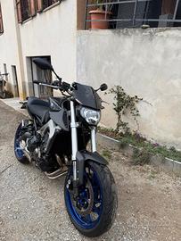 Yamaha MT09 RaceBlue