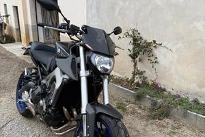 Yamaha MT09 RaceBlue