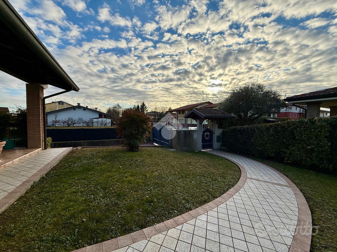 House in Pravisdomini, Barco / Barc - Altro