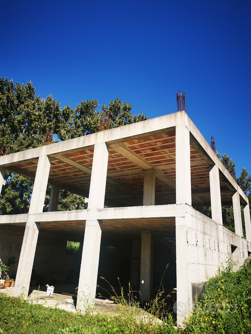 Casa più terreno - Vista 4
