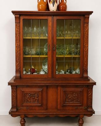 Credenza con vetrina in legno tenuta molto bene