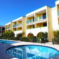 Ampio appartamento su due livelli con giardino