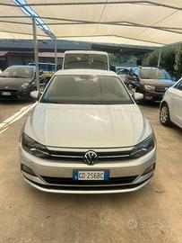 Volkswagen Polo 6 serie 1.0 TGI Comfortline 5 P