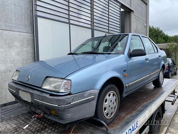 Renault 19 chamade  SOLO RICAMBI