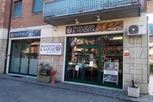 Locale commerciale negozio ufficio ristorante