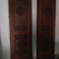 portone in legno massiccio 