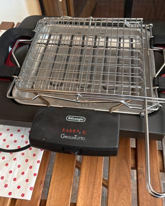 Barbecue elettrico Delonghi.