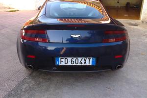 ASTON MARTIN Vantage BLU' v8 aspirato 4300cc