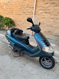 Hexagon Piaggio
