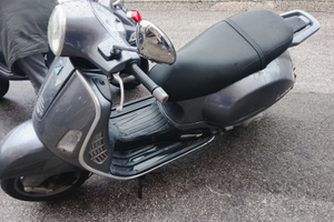 Vespa GTS 200