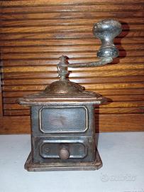 Raro Macinino da caffè antico in metallo primi 900