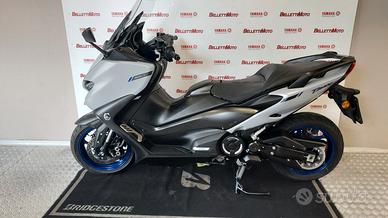 Yamaha T Max 560 Ice ceramic