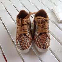 Scarpe Etniche