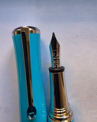 montblanc callas edizione.speciale fountain pen