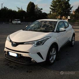 Toyota C-HR Full Hybrid 1.8cc 122cv ‘Active’