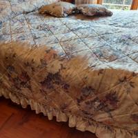 Trapunta in raso con tendoni coordinati