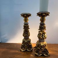 Coppia candelabri color oro e argento