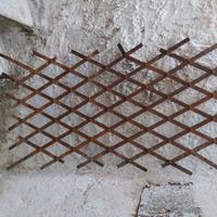 Grata Inferriata ferro battuto, disegno a rombi