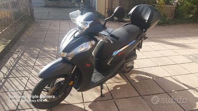 Honda SH 300 Black Edition