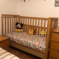 Lettino bambino +tavolino e seggiolina