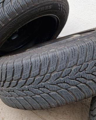 Pneumatici invernali Nokian 165x65R14