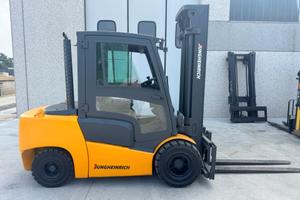 CARRELLO ELEVATORE MULETTO DIESEL JUNGHEIRNICH 35 