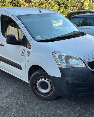 Peugeot partner 3 posti