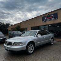 Audi A8 2.5 V6 TDI/180 CV cat quattro Tiptr.