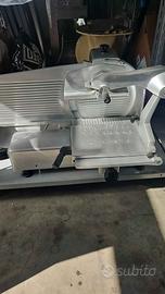 affettatrice professionale 380v