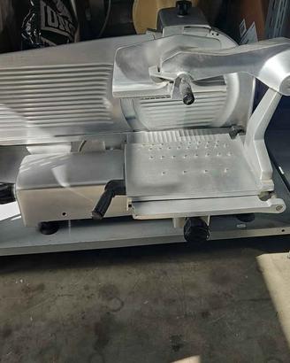 affettatrice professionale 380v