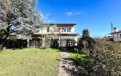 ESCLUSIVA VILLA SINGOLA A MOZZO