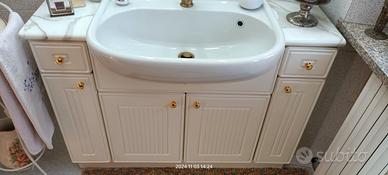 Mobile bagno con lavabo"Ideal standard"e rubinetto