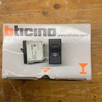 Interuttore bticino axolute HS4002