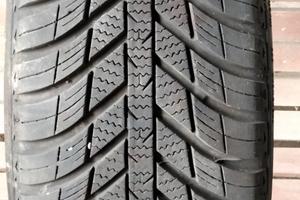 Treno 4 gomme Nexen 4 Stagioni