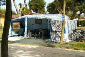 Veranda e cucinotto Mikitex per roulotte knaus 550