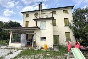 VILLA SINGOLA A PREGANZIOL