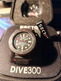 Sector No Limits Dive 300 orologio meccanico 