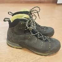 Scarponi da montagna